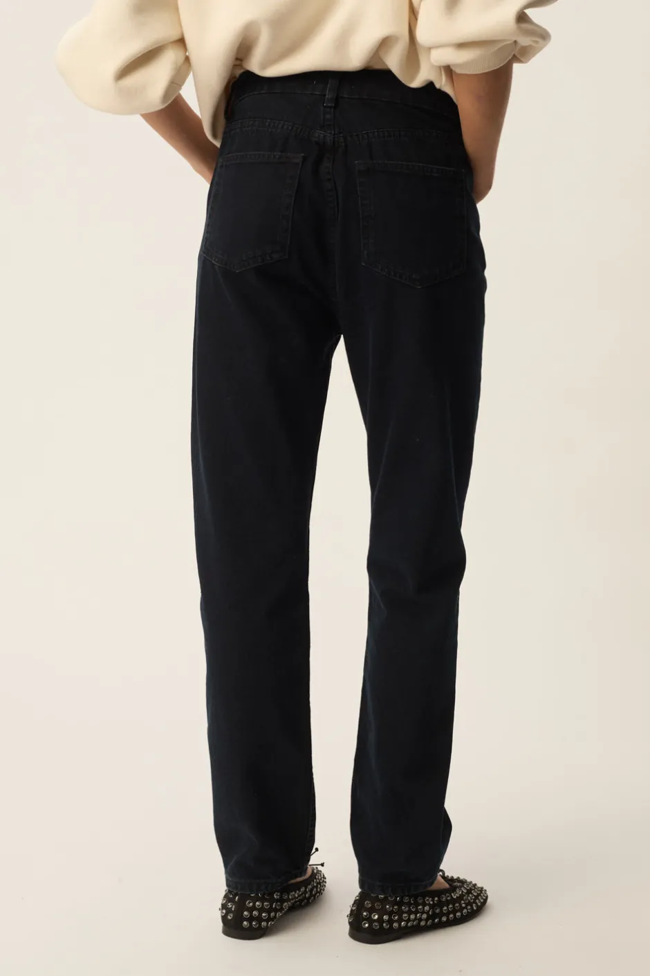 jean_louis_charcoal_1.webp Jean Louis3 | Des Petit Hauts Online