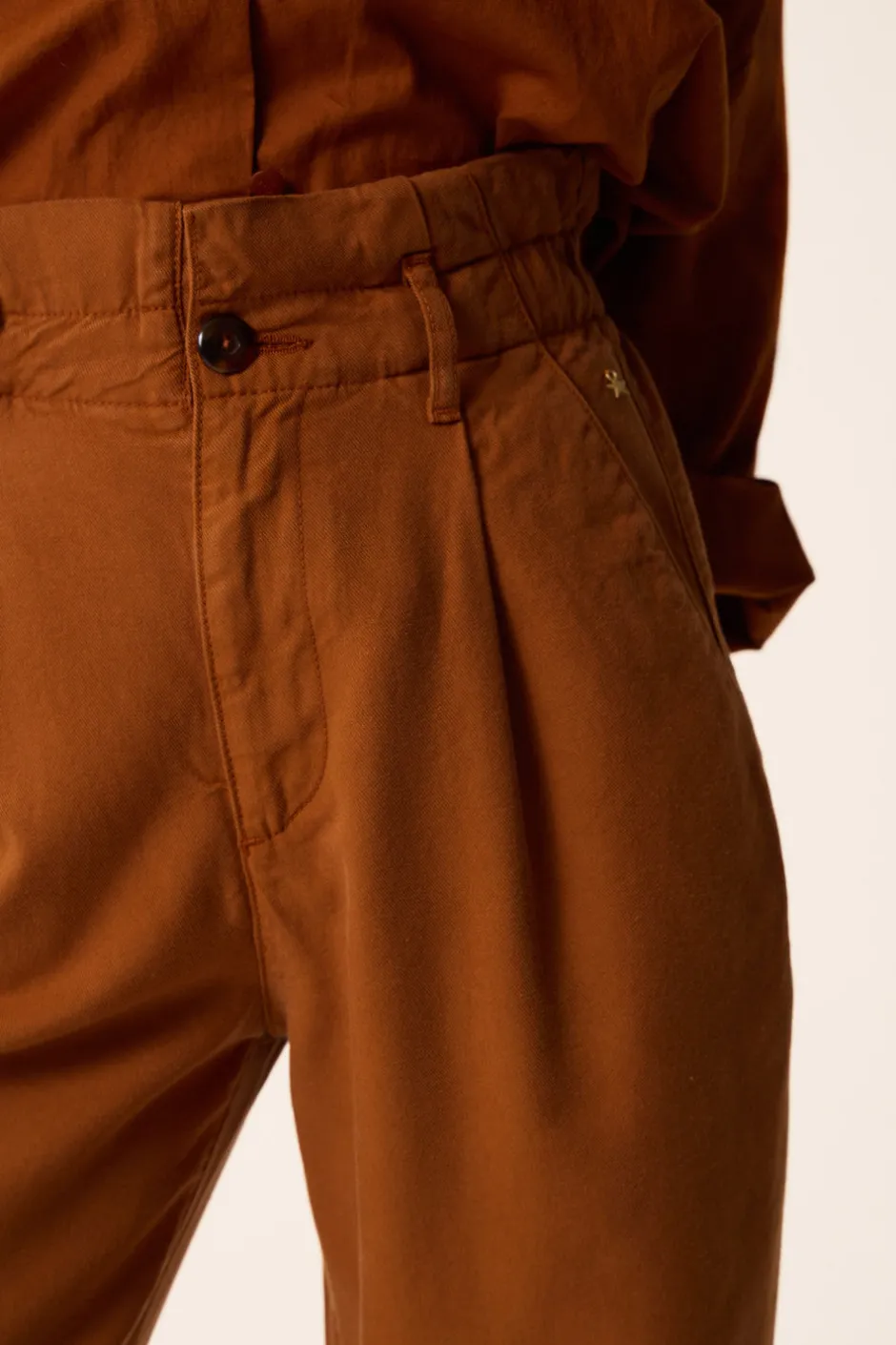 pantalon_santino_ecureuil_0.webp Pantalon Santino | Des Petit Hauts Discount