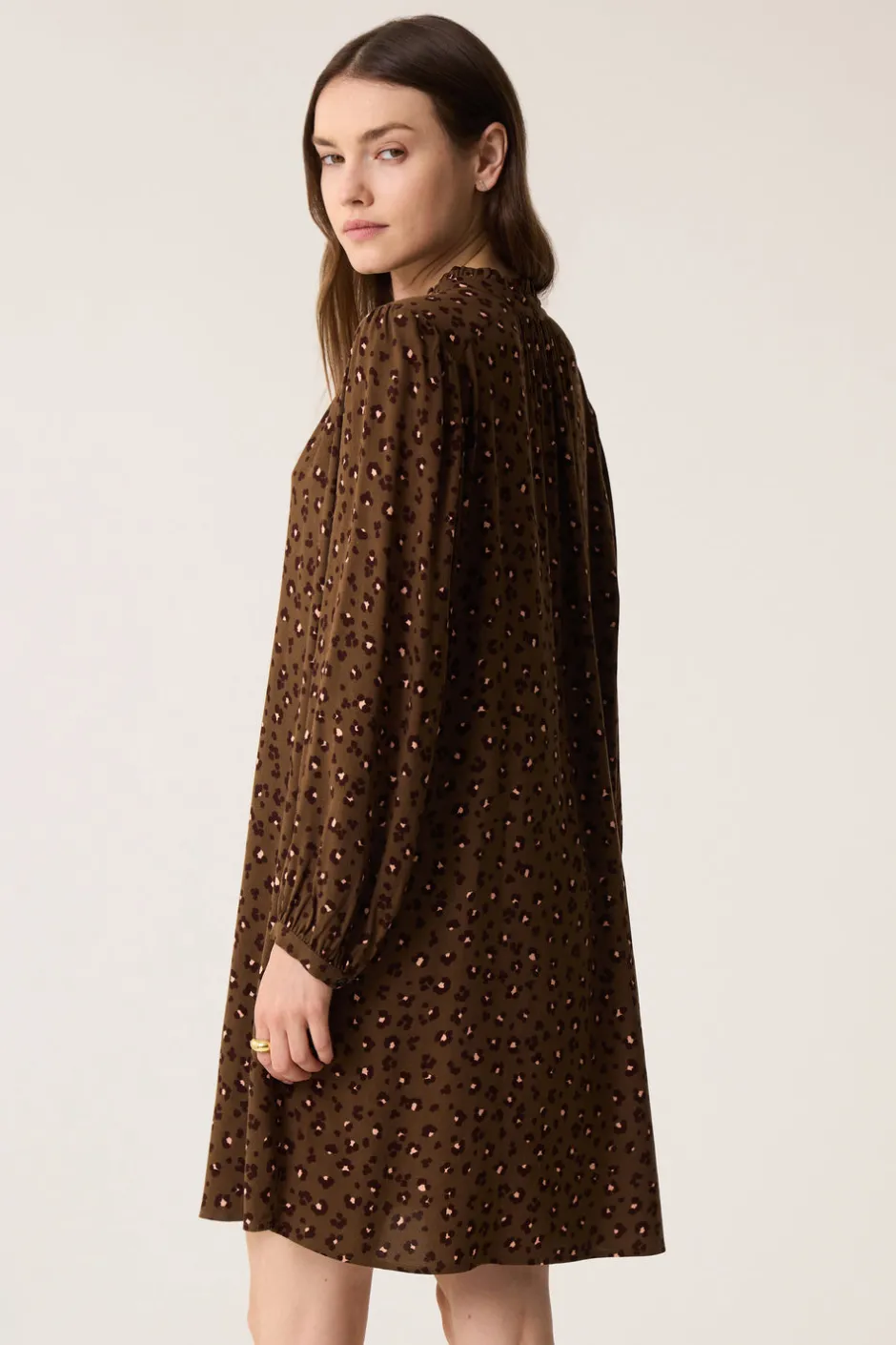 robe_solene_leo_kaki_4.webp Robe Solene | Des Petit Hauts Store