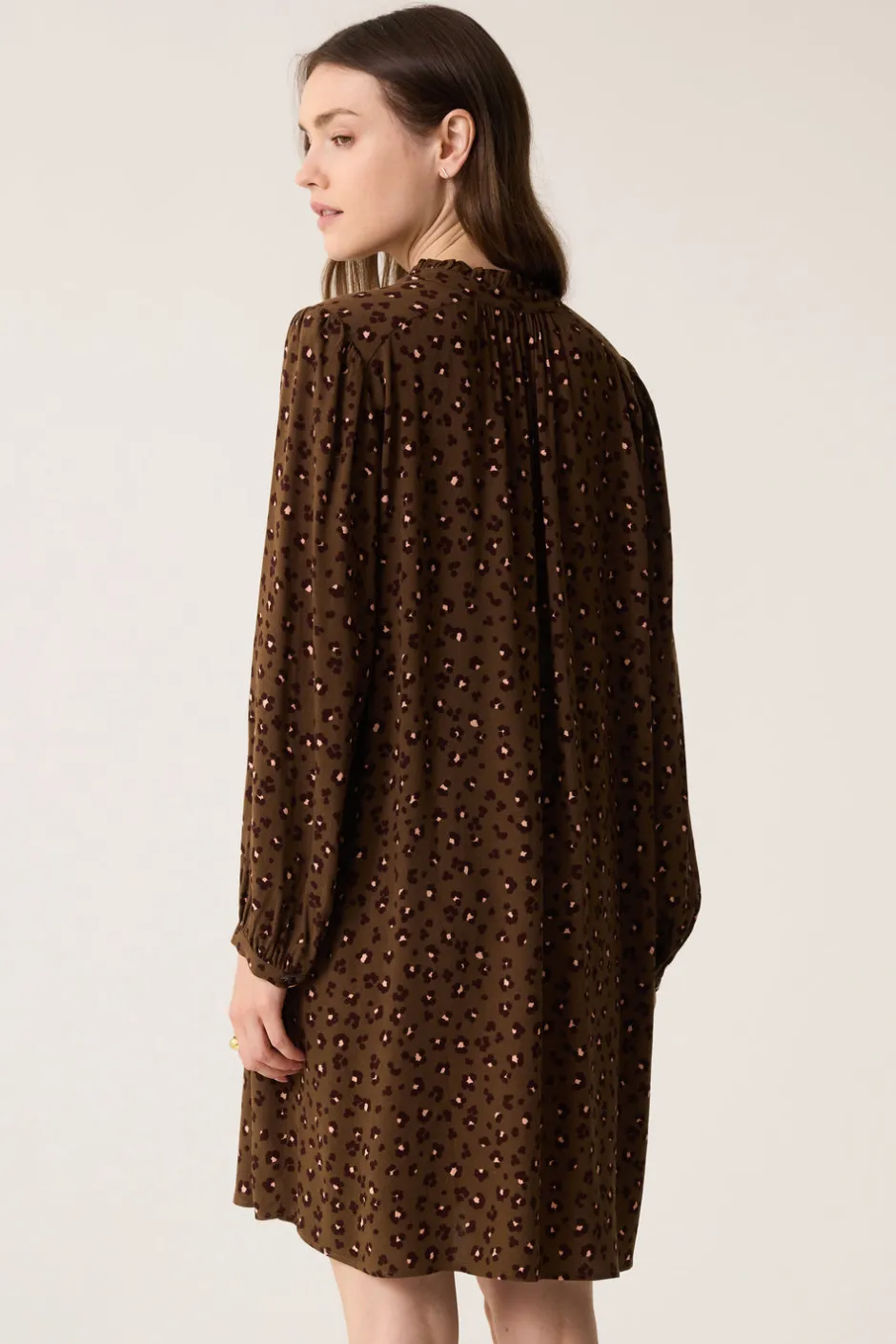 robe_solene_leo_kaki_5.webp Robe Solene | Des Petit Hauts Store